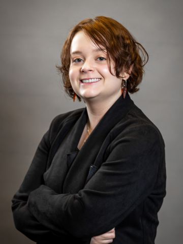 lili-hostetler-headshot Headshot of Lili Hostetler